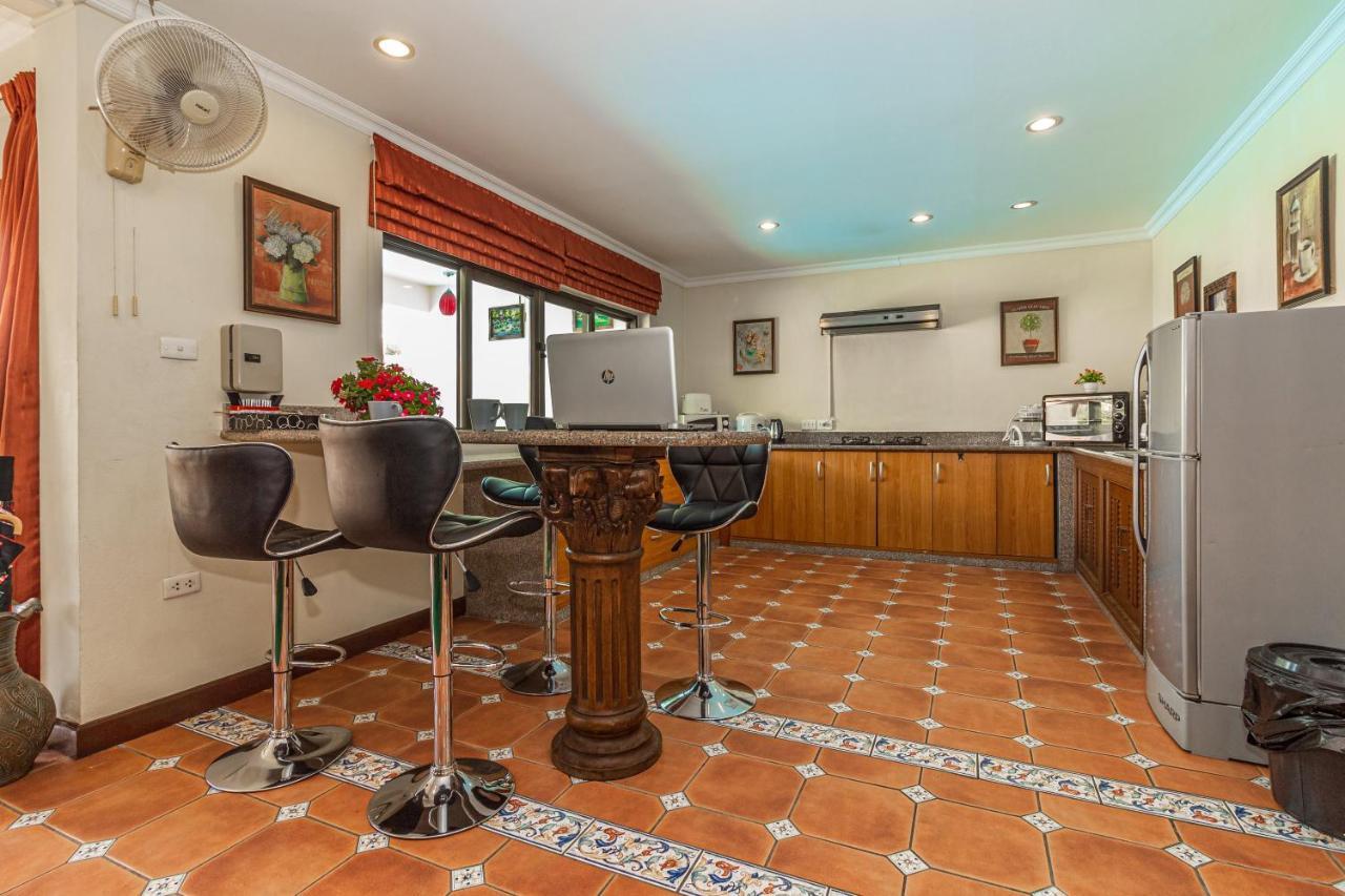 Viewbor Villa - Pattaya Holiday House Walking Street 4 Bedrooms المظهر الخارجي الصورة